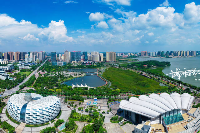 城市猎人口罩_北京交警变身城市猎人执勤佩戴PM2.5口罩(组图)