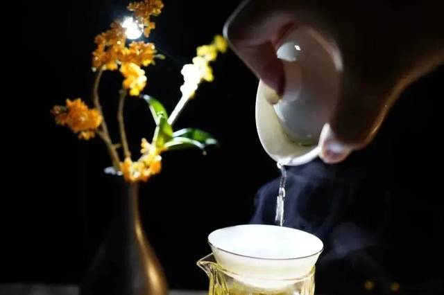 http://p5.itc.cn/a_auto,c_cut,x_52,y_0,w_976,h_651,c_zoom,w_640,q_70/images01/20201207/cf215e363aeb4b898111b28e2342d79e.jpeg