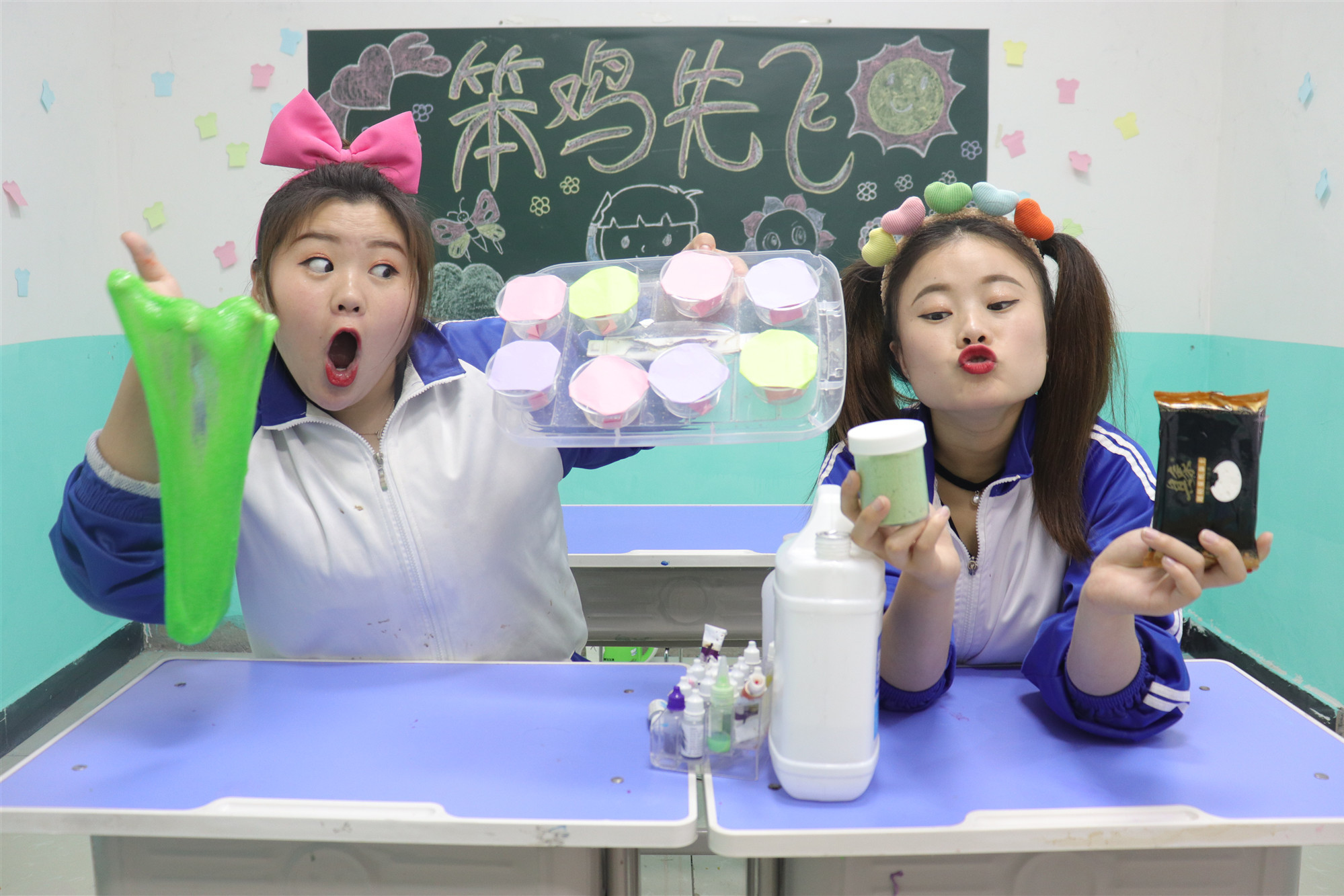 戳戳乐做无硼砂泥大pk,谁那么惨,竟要写100遍家庭作业
