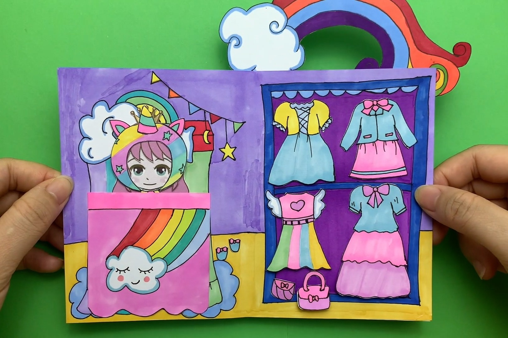 纸娃娃创意手工:给独角兽小公主制作四条连衣裙,都很好看呢