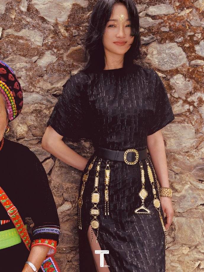 周迅洱海微风大片释出 乘小摩托古城兜风舒适惬意-沐风文化