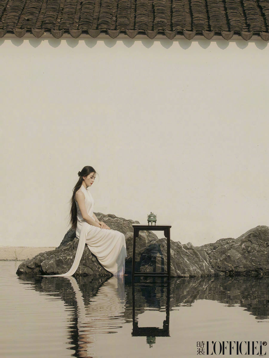 刘诗诗中式风格又美又媚 袅娜古韵之中诗意盎然