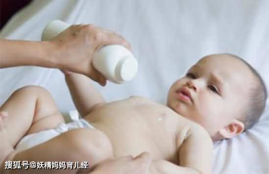 宝宝长痱子只能擦痱子粉？15个不外传护理技巧，比痱子粉还管用