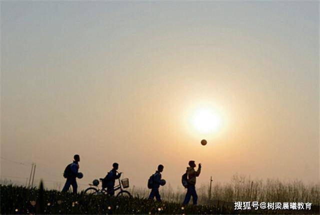 周海：为照顾母亲，一人放弃清华，一人放弃中科院湖北双胞胎学霸