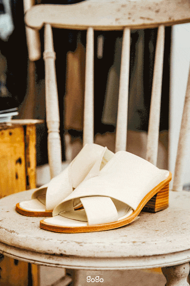 这次也是超值巨献一直是城中时髦精的心头爱港味十足的initial就能购