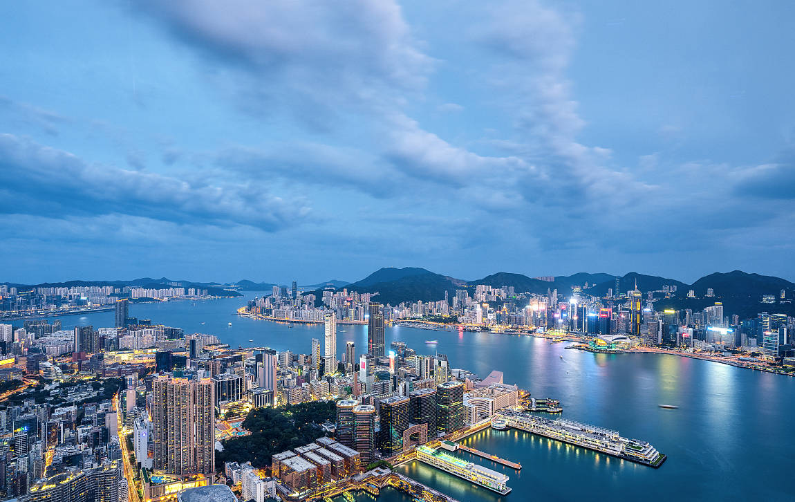 受益于全球经济贸易好转,香港港口货物吞吐量增加