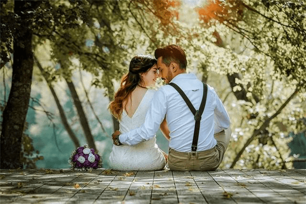 婚姻生活的难题 f1fcc449bf7544af85e5a917f2acecc9.png