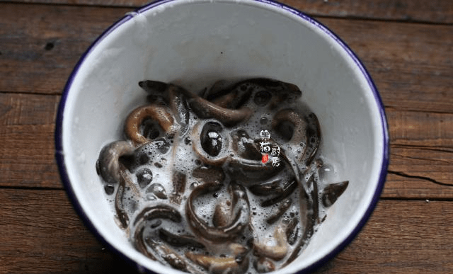 226af2cfba6e4d73b829e9ebec247873.png