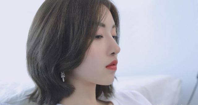剪短发视频女自己剪 c9e7c40ca7da41acacbe2cce35321641.jpeg
