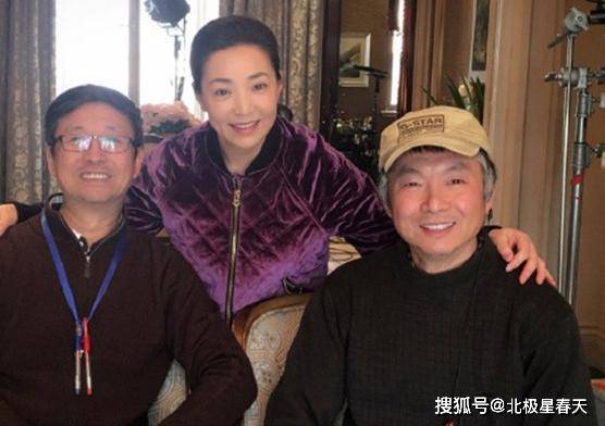 而且从照片上我们也可以看到,虽然戴春荣已经将近花甲之年,但其容貌