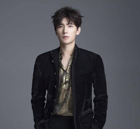 明星学历排行榜_低学历明星排名,零学历的票房最高,汪涵学历亮眼了