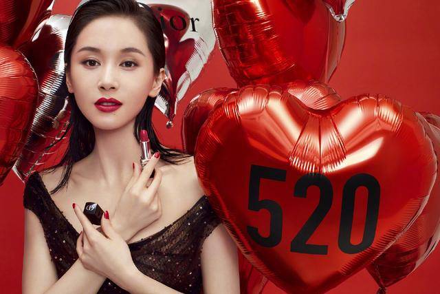 王子为Dior拍摄520大片,大背头造型气场全开“冻龄妖精”王子文
