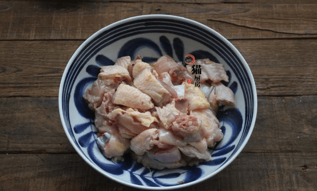 鸡块怎么腌制才入味 e928a2f8567642268fa8368c0a0ea822.png