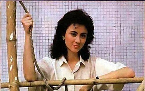 洪金宝与前妻曹恩玉生3子1女,现任高丽虹为何甘愿一辈子不生?