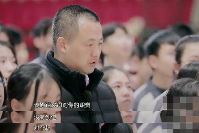 原创留守哥哥不愿弟弟重复自己悲剧，请求父母：读完这期幼儿园带弟走