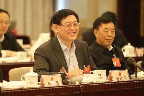 联想集团现任董事长姓名 017de9b03ea4483c8cd46b509fe47233.jpeg