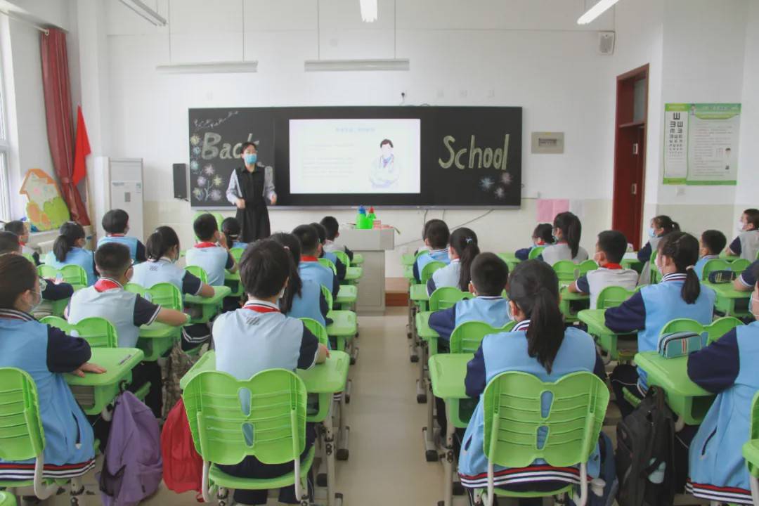 高新区   潍坊高新区大观小学> 袁月娥校长带来开学寄语