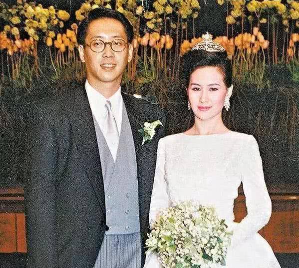 赌王何鸿燊去世，出尽风头的四房遗产57亿，才是