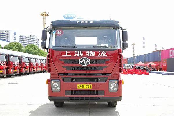 测评红岩杰狮m500港口运输的雄狮之路卡车之友网
