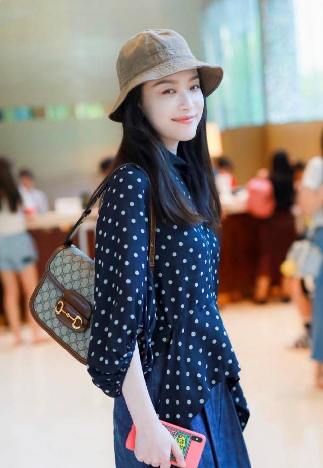 4f47f3fd18164efe9441ae920cc38f74.jpeg