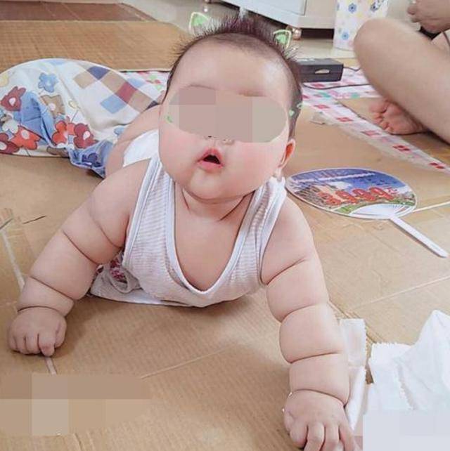 原创1岁宝宝让奶奶带了半年，妈妈去接孩子的时候，差点认不出来