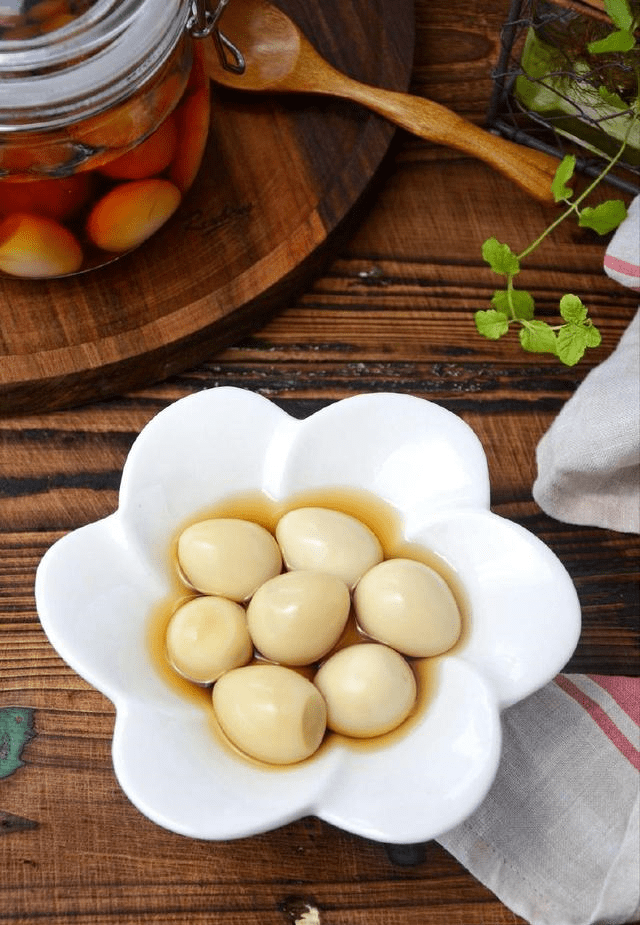 鹌鹑蛋怎么做汤最好吃 17b506d0c6954082bfbb5dc580614a04.png