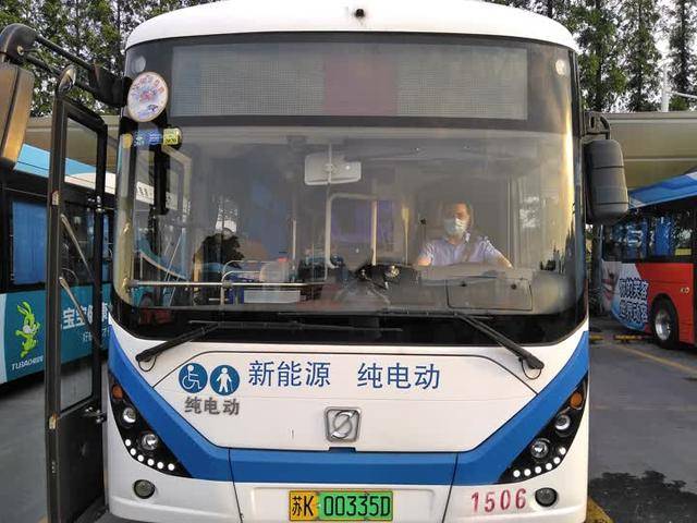 点赞!扬州市区29路公交司机火眼金睛,教科书式智擒小偷