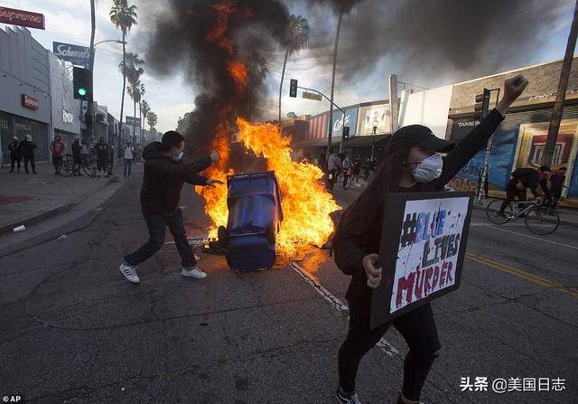 美国大暴乱已全国失控,第五天的现场画面显示打砸抢烧