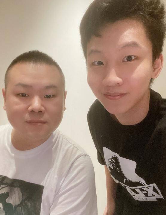 岳云鹏晒葫芦娃造型,徒弟刘筱亭吹彩虹屁,亲搭档孙越在线拆台