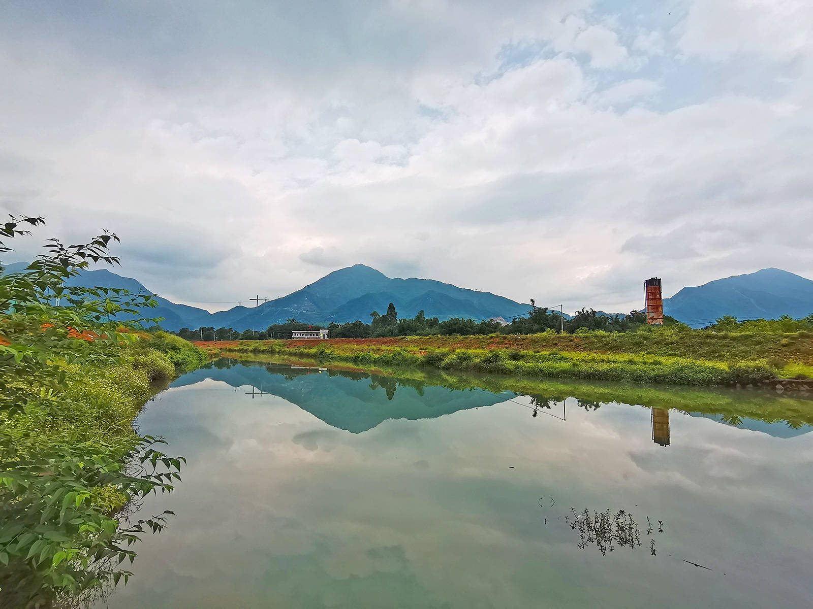 清远极为私密的水库边小营地,风景如画的世外桃源,适合越野自驾露营