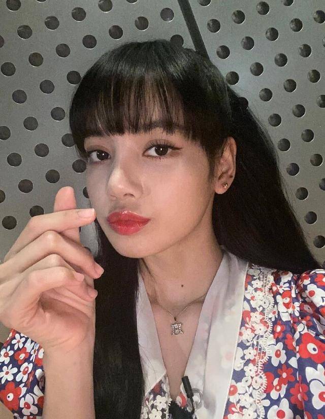 Lisa被经纪人骗500多万，孟广美让前男友卷走数亿