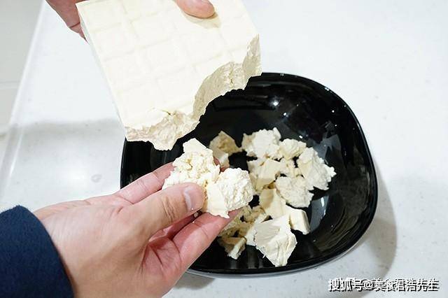 炖豆腐最好吃做法儿童 2cf9b7bfbd9e423a89f8d9eae720b2e5.jpeg