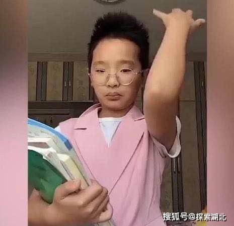 不过大家这次不是抨击她2022年1月24日张翰生日