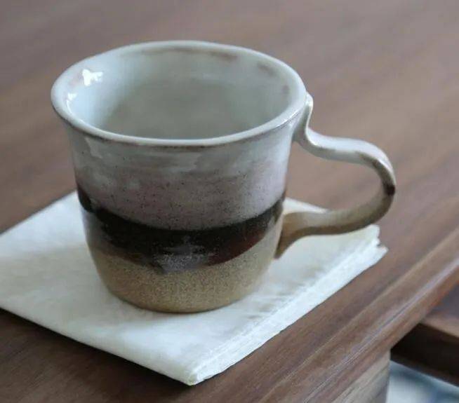 看似小小的咖啡杯,里面藏着不一样的世界!