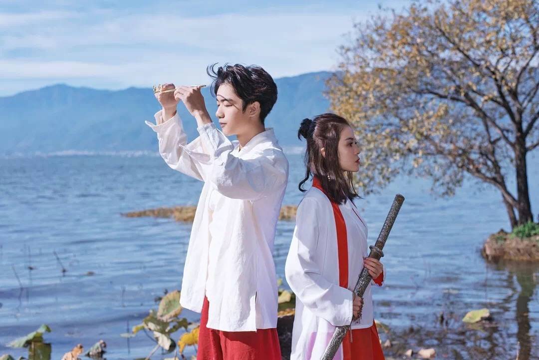 拍照如何表现自己 bcd87fae24934f649194ec944637bfe4.jpeg