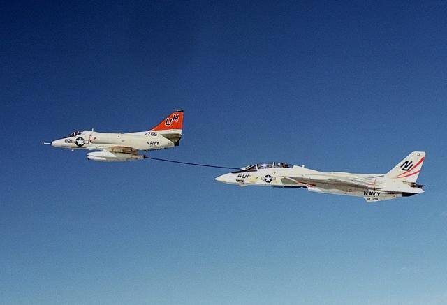 飞机加油多少时间 f9445c8c9e4345c49d5a4f2e15480497.jpeg