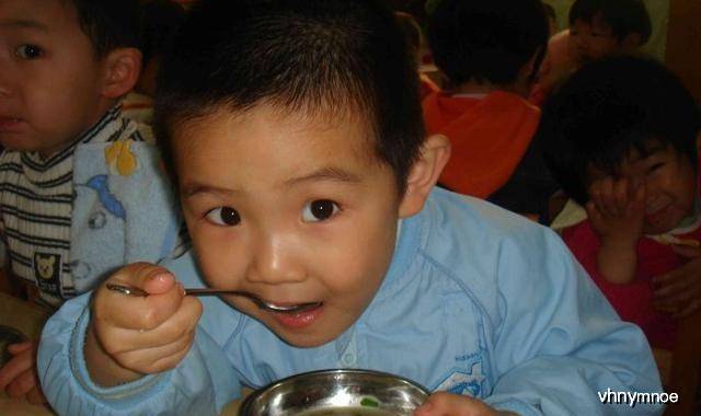 杀手|家长还给孩子吃吗？坑娃不浅儿科医生：它是“宝宝的身高杀手”