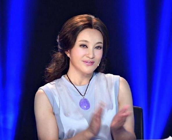 范冰冰复出举步维艰，靠美翻盘已无望，网友：