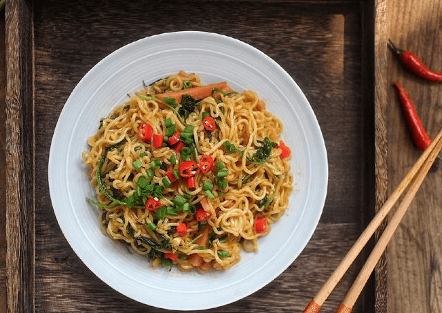 炒什么菜配面条 b2ade3ef14a1488cb9d6defc93e84448.png