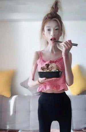 但是看到这里不少网友也表示非常的心酸,过度的减肥让她的体质乃至于