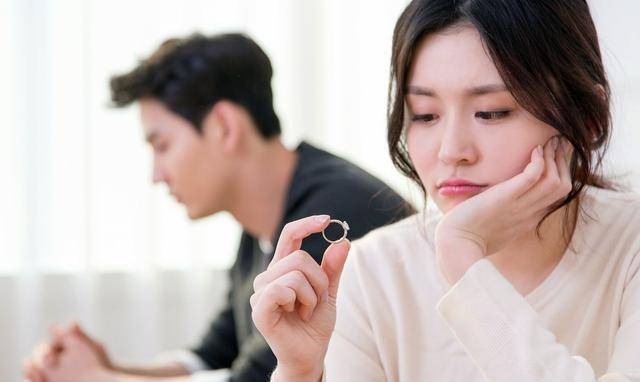 随时准备离婚的女人 4bfdf938dfad4dc092520f3a4b9246fb.jpeg