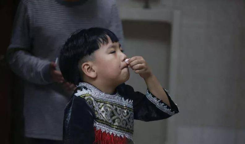 消化道|孩子消化道出血！这种“好东西”，千万别给孩子吃!一口“神仙水”