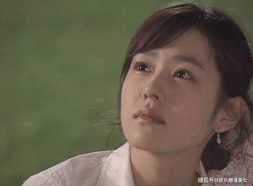 2020亚洲百大女子DJ排名_有着亚洲百大女DJ的马来西亚女星蓝星蕾性感泳装