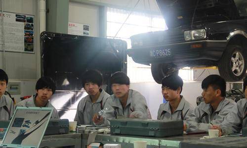 41%的孩子进了职高，学生升学压力很大，家长：不报补习班真不行