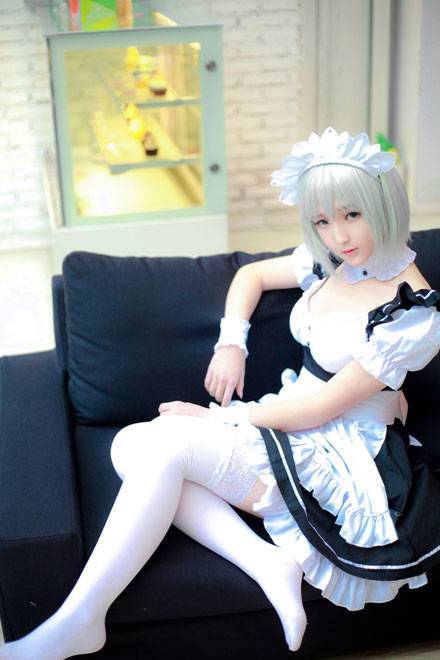 每日图鉴大赏,清纯萌妹cos鸢一折纸,白丝女仆装美极了!