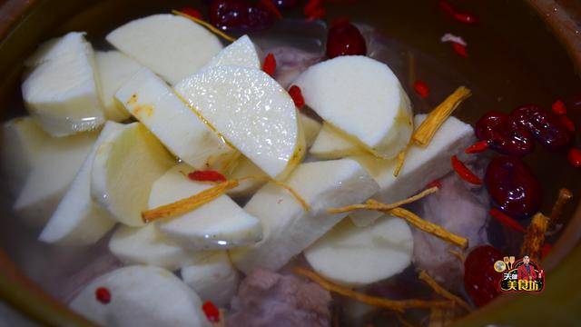 怎么做山药汤好喝 592d39663024441cb86c5c4055f9dacc.jpeg