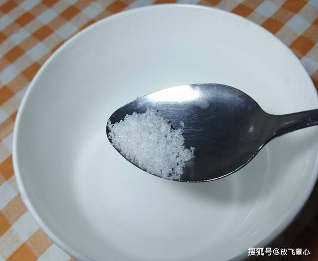 怎样煮鸡蛋不烂又好吃 77a9830716fd4c26824ea7d0a9bb7daf.jpeg
