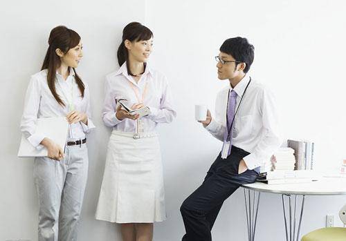 职场中，不要因为应酬饭局而忽略了家人？