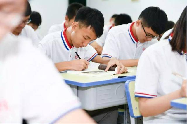 高考|考生真犯难我国高考最难省份不是河南省？这一省份“当仁不让”