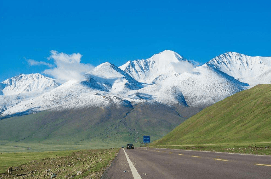 它来了!新疆最美公路独库公路震撼来袭,风景这边独好